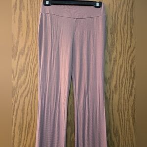 Cute light pink ladies pull on pants. Good condition. Size small.